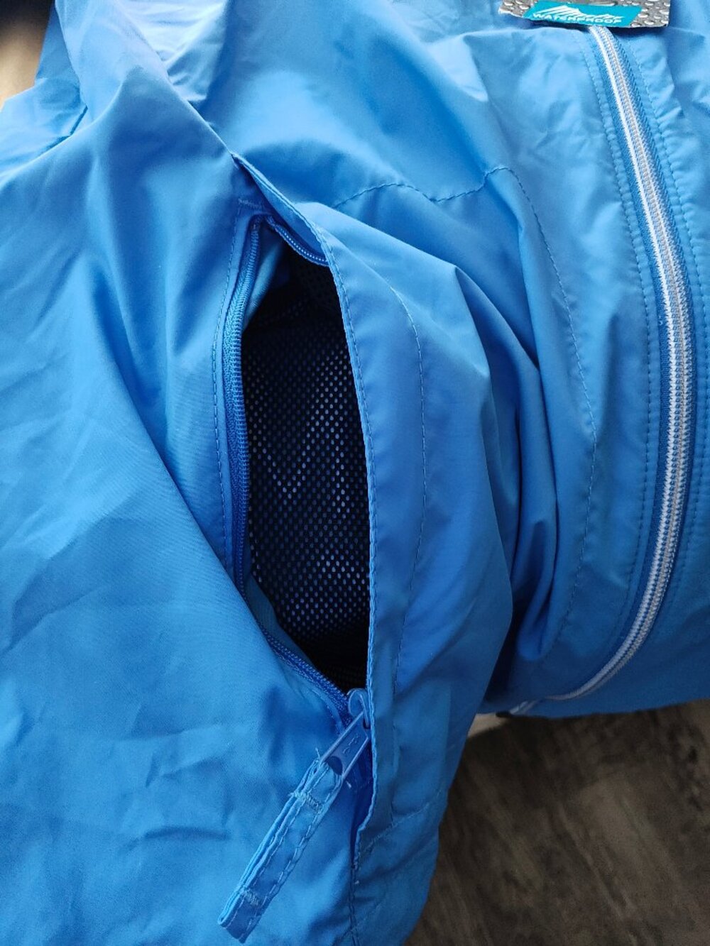 Columbia Women's Lightweight Blue Windbreaker Jacket - Picture 6 of 11